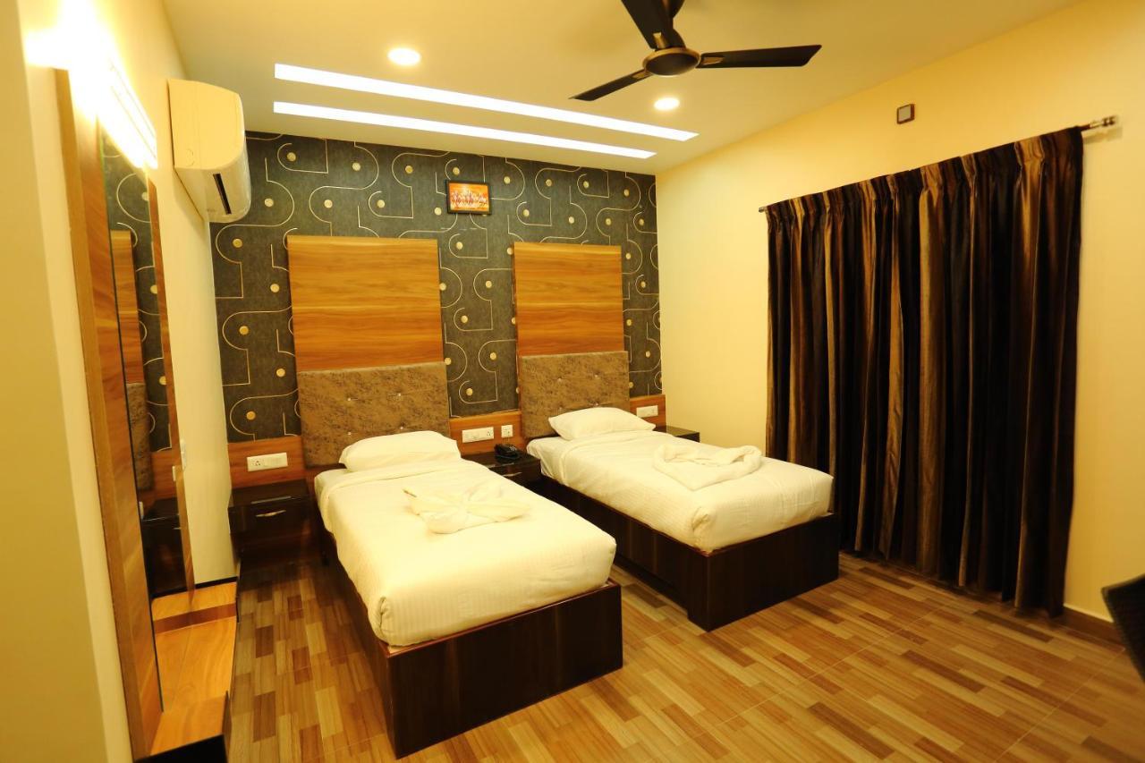 Vedha Residency Hotel Tiruvannamalai Bagian luar foto